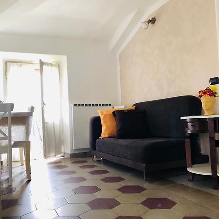 에르바 Casa Di Aristide 아파트 외부 사진